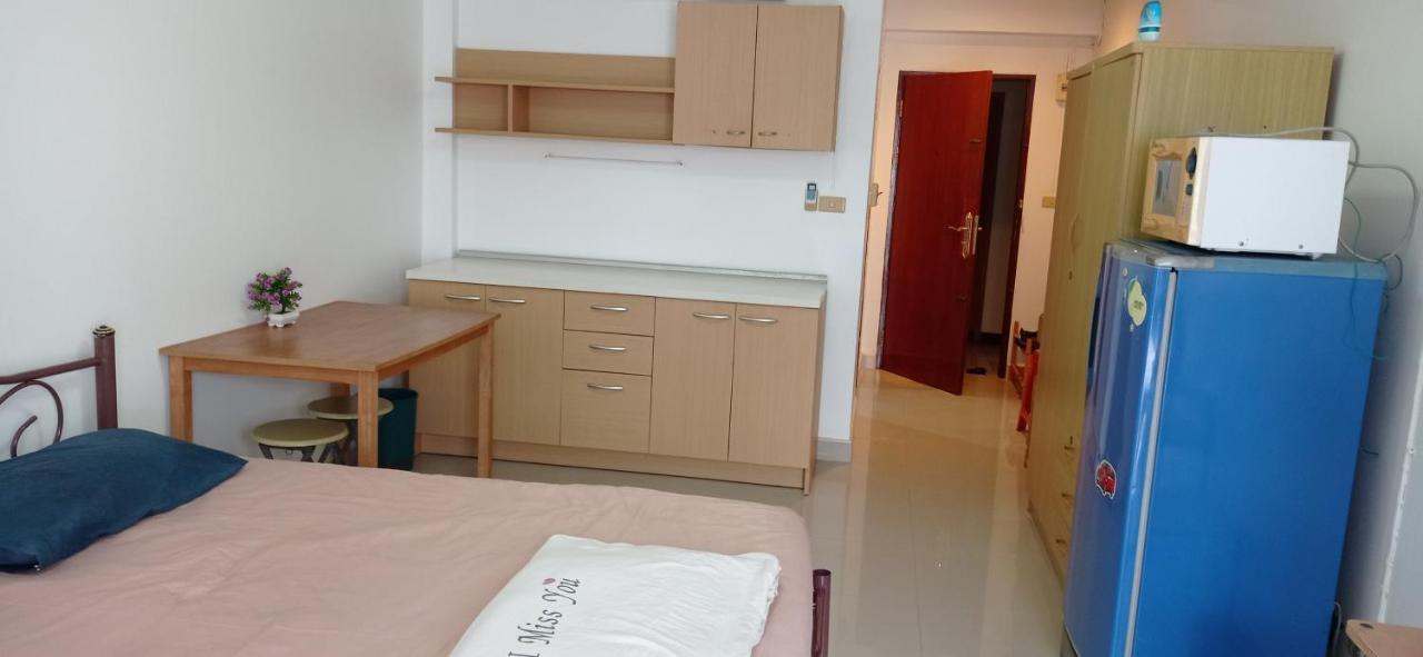 Live The Beachlife In Jomtien Beach Condo, Pattaya Exterior foto